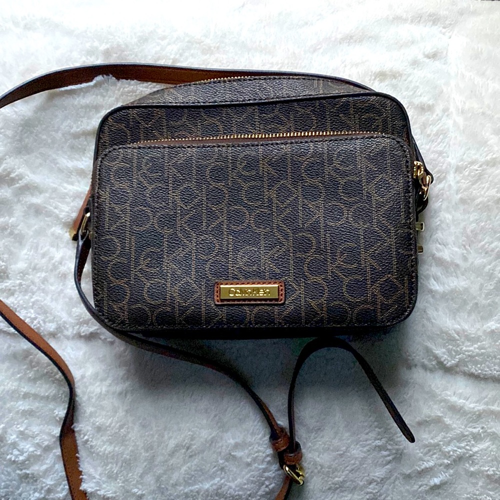 Calvin Klein woman shoulder handbag